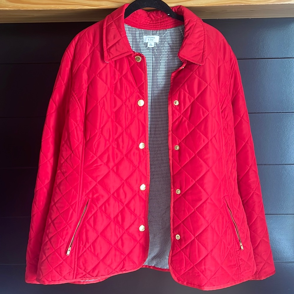 Crown & Ivy coat